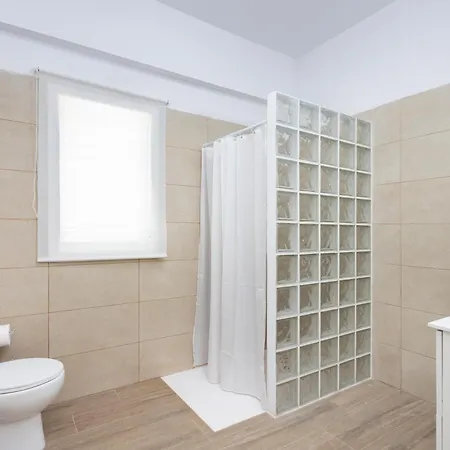 Home2book Exquisite Apt&terrace, Apartment