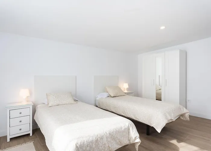 Home2book Exquisite Apt&terrace,